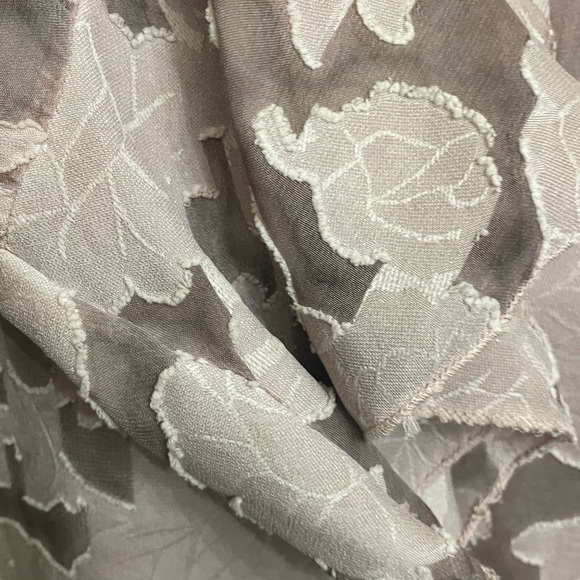 Bellambra nude pink textured burnout pattern 3/4 ruffle sleeve blouse top small - Picture 10 of 10